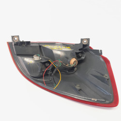 PILOTO TRASERO IZQUIERDO SUBARU LEGACY BERL./ FAMILIAR (B12/BE/BH) EJ20422020792