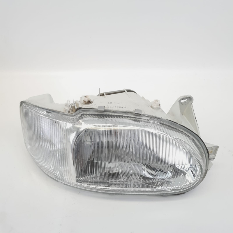 FARO DERECHO FORD ESCORT BERL./TURNIER RDA084311126