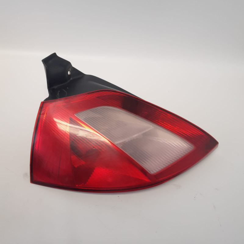 PILOTO TRASERO IZQUIERDO RENAULT MEGANE II BERLINA 3P K9K728TIPO: K9K F789398082