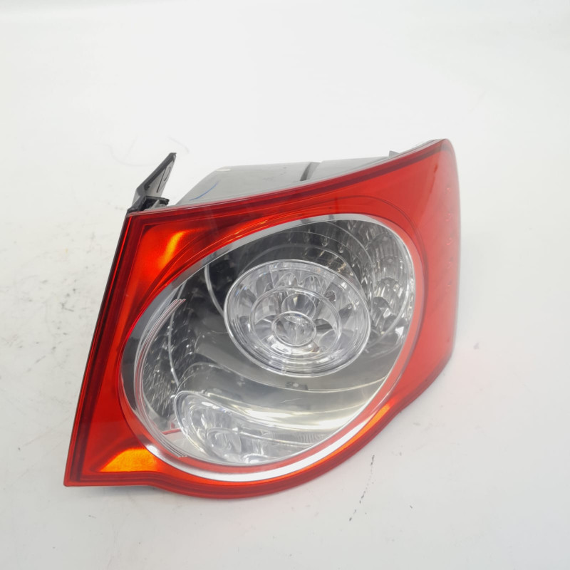 PILOTO TRASERO DERECHO VOLKSWAGEN JETTA V (1K2) BMY1K5945096