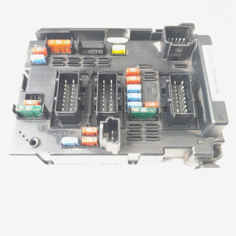 CAJA RELES / FUSIBLES PEUGEOT 307 BERLINA (S2) 9HVDV6ATED4MOTOR 9HX9657608780