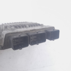 CENTRALITA MOTOR UCE CITROEN XSARA BERLINA D-RHY5WS40106