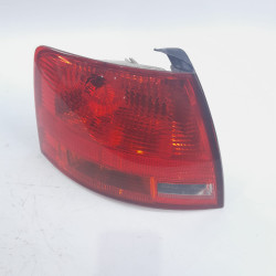 PILOTO TRASERO IZQUIERDO AUDI A4 BERLINA (8E) 8E9945095