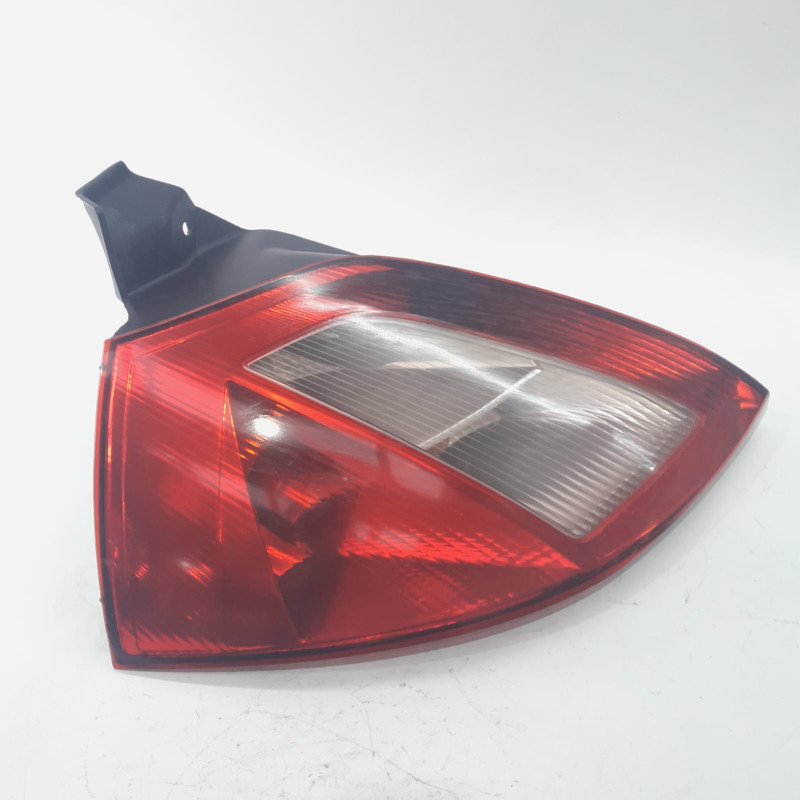 PILOTO TRASERO IZQUIERDO RENAULT MEGANE II BERLINA 5P F9Q800TIPO: F9Q B88200073236