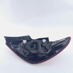 PILOTO TRASERO IZQUIERDO OPEL CORSA D 93190950
