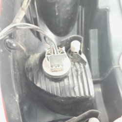 PILOTO TRASERO DERECHO NISSAN ALMERA TINO (V10M) YD22DDTTIPO YD2289303860