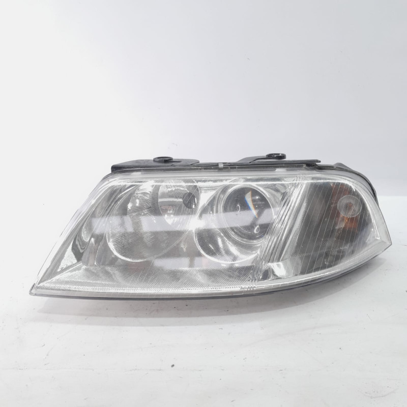 FARO IZQUIERDO VOLKSWAGEN PASSAT BERLINA (3B3) AWX3B0941015AN