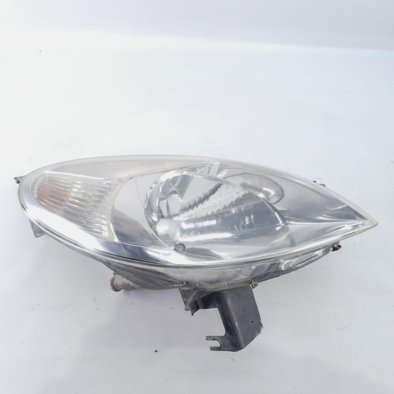 FARO DERECHO CITROEN XSARA PICASSO 9649557480