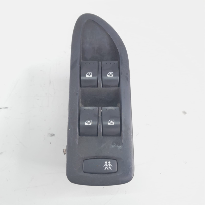 MANDO ELEVALUNAS DELANTERO IZQUIERDO RENAULT LAGUNA (B56) SIN DOCUMENTACIÓN26515