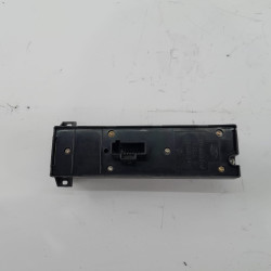 MANDO ELEVALUNAS DELANTERO IZQUIERDO FORD FOCUS BERLINA (CAP) G8DA031681
