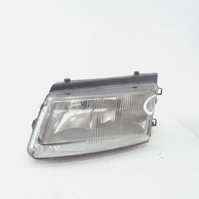 FARO IZQUIERDO VOLKSWAGEN PASSAT BERLINA (3B2) AFN215461