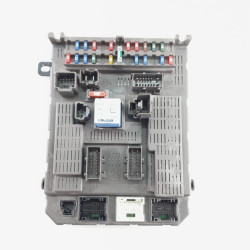 CAJA RELES / FUSIBLES CITROEN C5 BERLINA RHZDW10ATEDTIPO RHZ9637466180