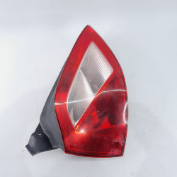 PILOTO TRASERO DERECHO RENAULT MEGANE II BERLINA 5P K9K734MOTOR K9K F789398092
