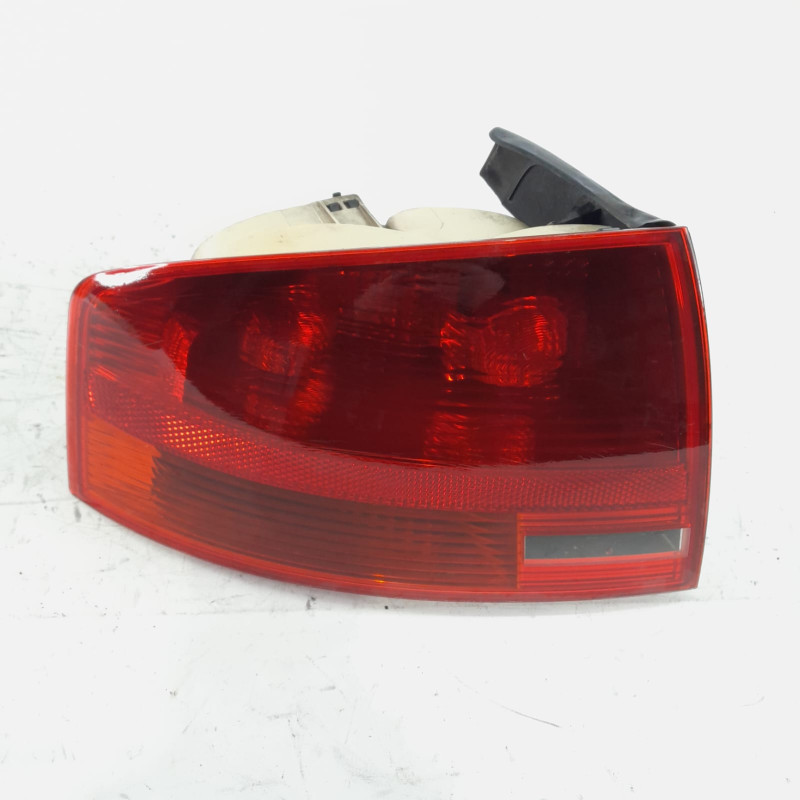 PILOTO TRASERO IZQUIERDO AUDI A4 BERLINA (8E) 965083