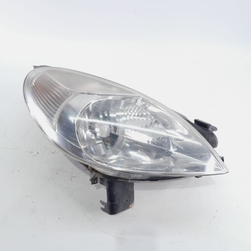 FARO DERECHO CITROEN XSARA PICASSO 89310180