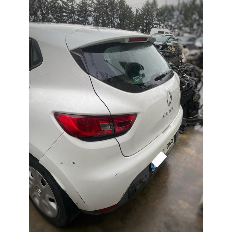 ALETIN TRASERO IZQUIERDO RENAULT CLIO III
