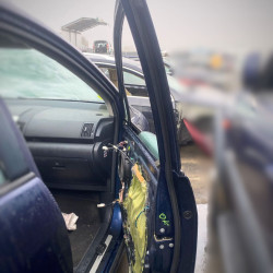 PUERTA DELANTERA DERECHA TOYOTA COROLLA VERSO (R1) 2ADFTV