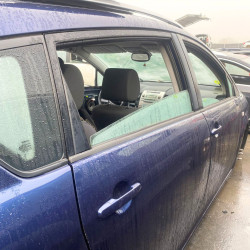 PUERTA TRASERA DERECHA TOYOTA COROLLA VERSO (R1)