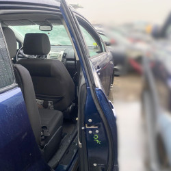 PUERTA TRASERA DERECHA TOYOTA COROLLA VERSO (R1)