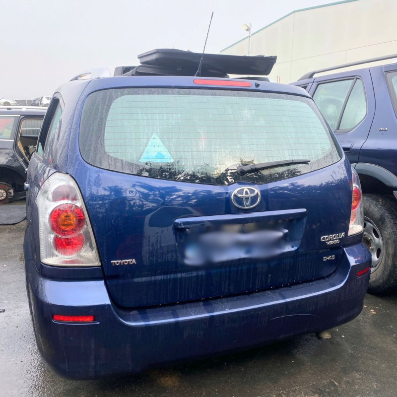 PARAGOLPES TRASERO TOYOTA COROLLA VERSO (R1)