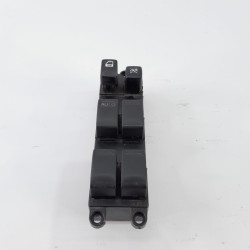 MANDO ELEVALUNAS DELANTERO IZQUIERDO NISSAN ALMERA (N16/E) YD22DDTYD222729