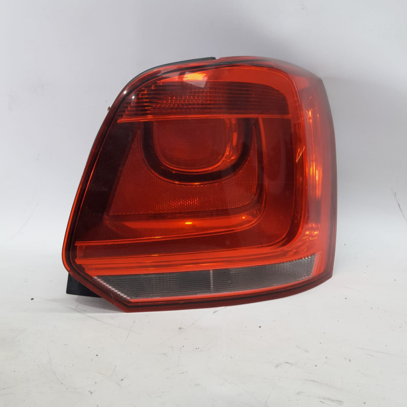 PILOTO TRASERO DERECHO VOLKSWAGEN POLO V (6R1) CMA