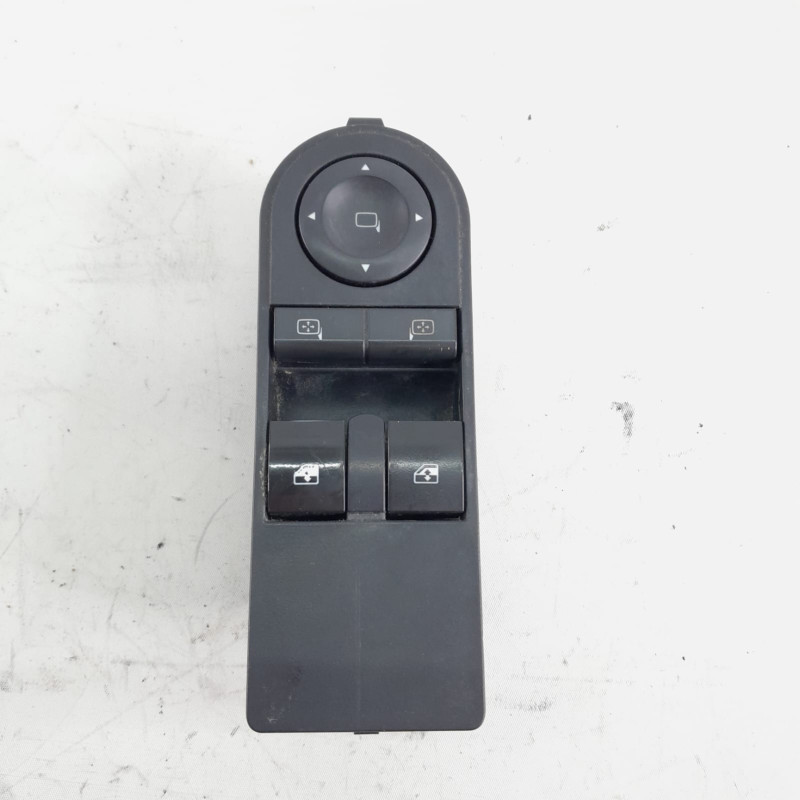 MANDO ELEVALUNAS DELANTERO IZQUIERDO OPEL ASTRA H BERLINA 13228706