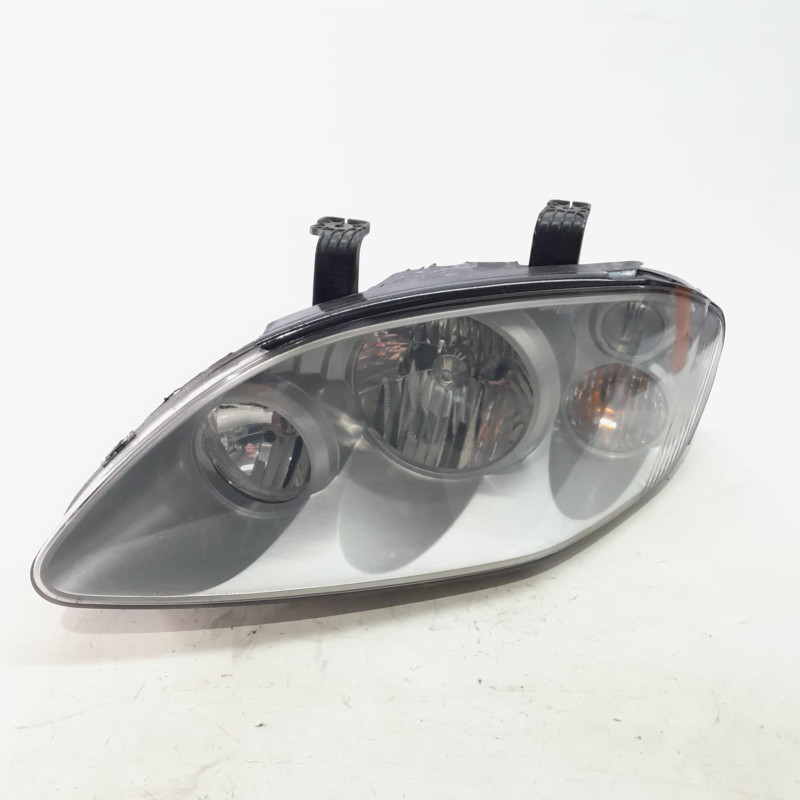 FARO IZQUIERDO SSANGYONG RODIUS D27DT8310121201