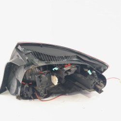 PILOTO TRASERO IZQUIERDO PEUGEOT 407