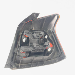 PILOTO TRASERO IZQUIERDO TOYOTA AVENSIS (T27) 2ADFHV2AD