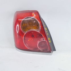 PILOTO TRASERO IZQUIERDO TOYOTA AVENSIS (T27)