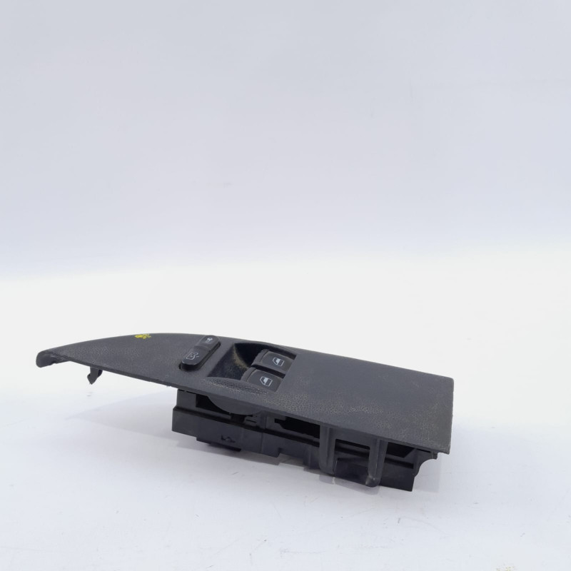 MANDO ELEVALUNAS DELANTERO IZQUIERDO VOLKSWAGEN GOLF IV BERLINA (1J1)(10.1997) 153959857A