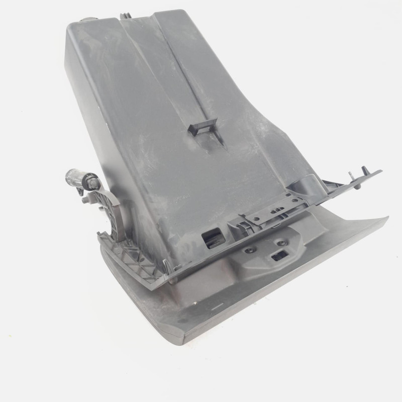 GUANTERA FORD FOCUS BERLINA (CB4) G8DB4M51A06044CEW