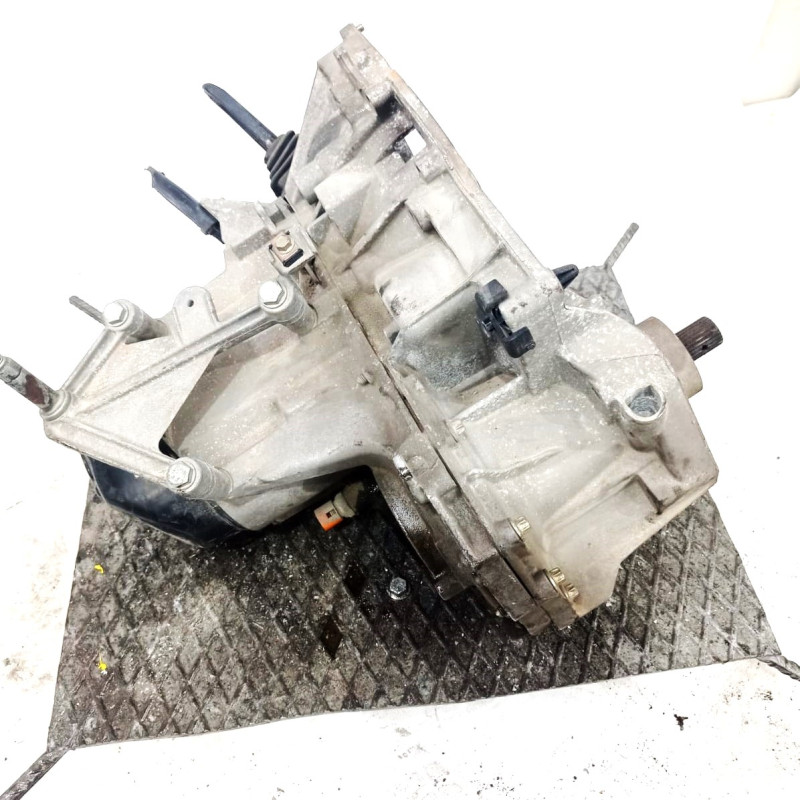 CAJA CAMBIOS RENAULT CLIO II FASE I (B/CB0) D7F720TIPO D7F G7JB15A4
