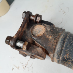 TRANSMISION CENTRAL TRASERA NISSAN TERRANO II (R20) TD27TI2130035
