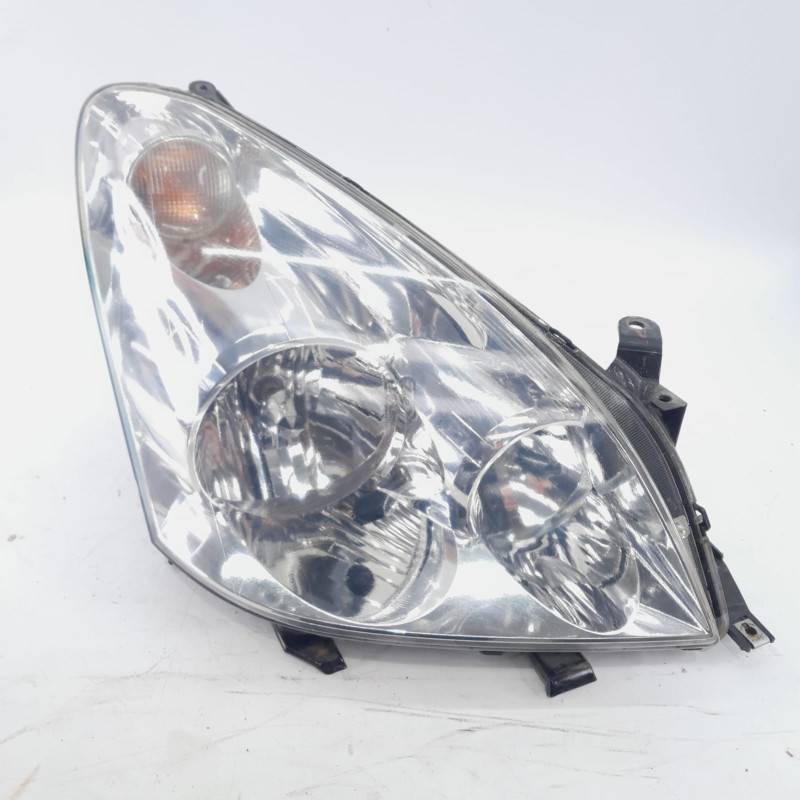 FARO DERECHO TOYOTA COROLLA VERSO (R1) 2ADFTV3124R
