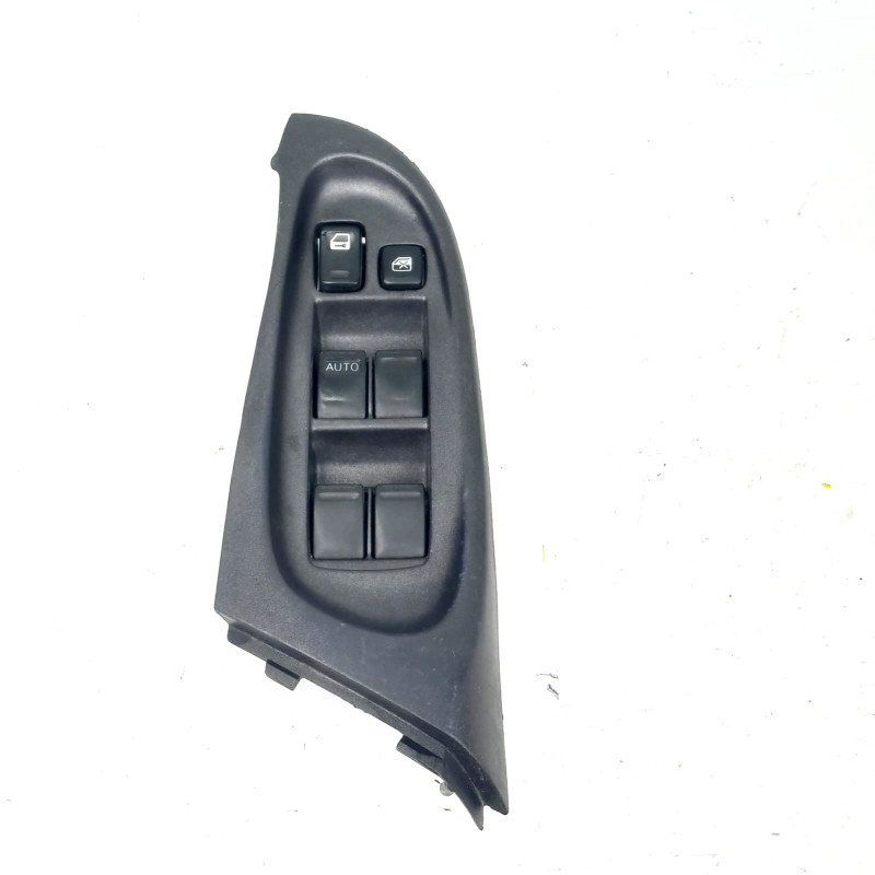 MANDO ELEVALUNAS DELANTERO IZQUIERDO NISSAN ALMERA (N16/E) YD22DDTYD2280961