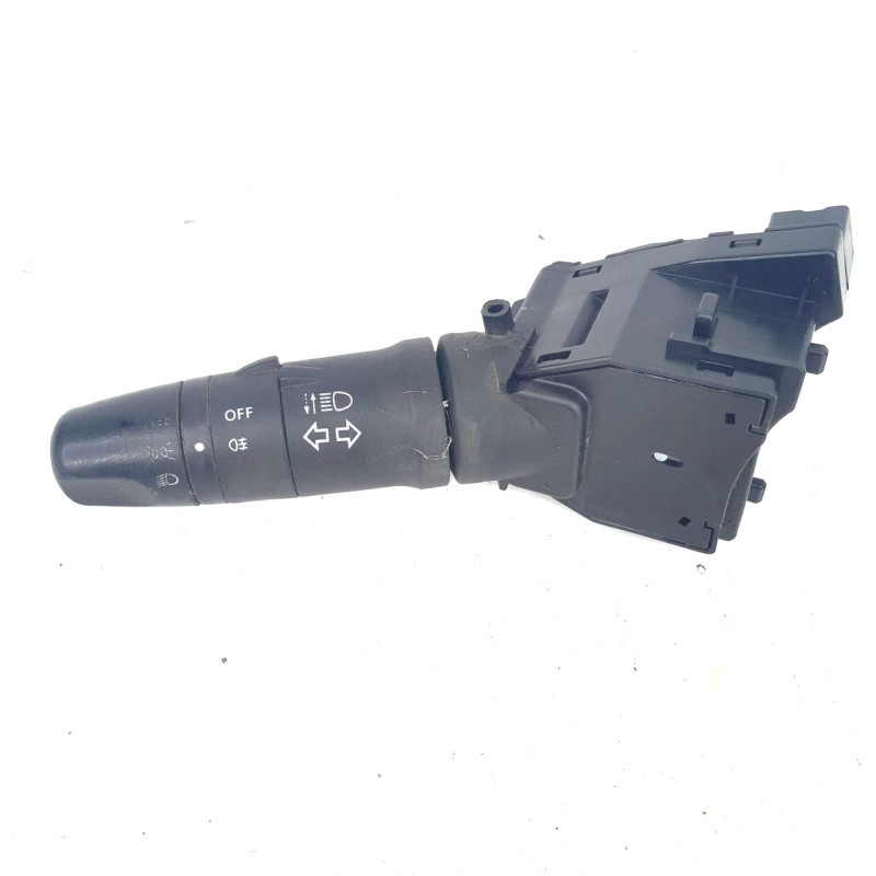 MANDO LUCES NISSAN PATROL GR (Y61) ZD30DDTITIPO: ZD30255408H701