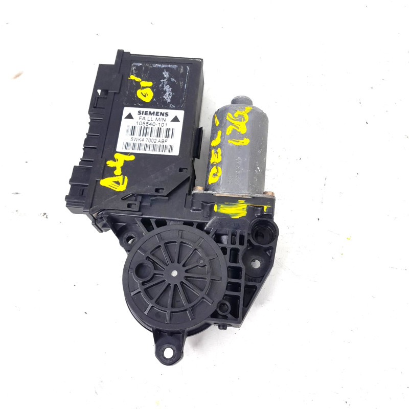 MOTOR ELEVALUNAS DELANTERO IZQUIERDO AUDI A4 BERLINA (8E) ALT105840101