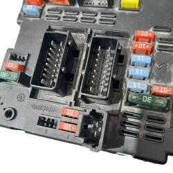 CAJA RELES / FUSIBLES PEUGEOT 206 HFX9650664180