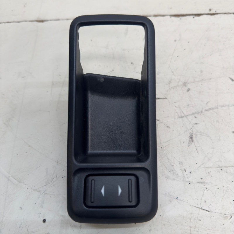 MANDO ELEVALUNAS TRASERO DERECHO FORD FOCUS BERLINA (CAP) GPDA3M51226A36