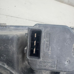 FARO DERECHO VOLKSWAGEN PASSAT BERLINA (3B2) AVGAFN/AVG