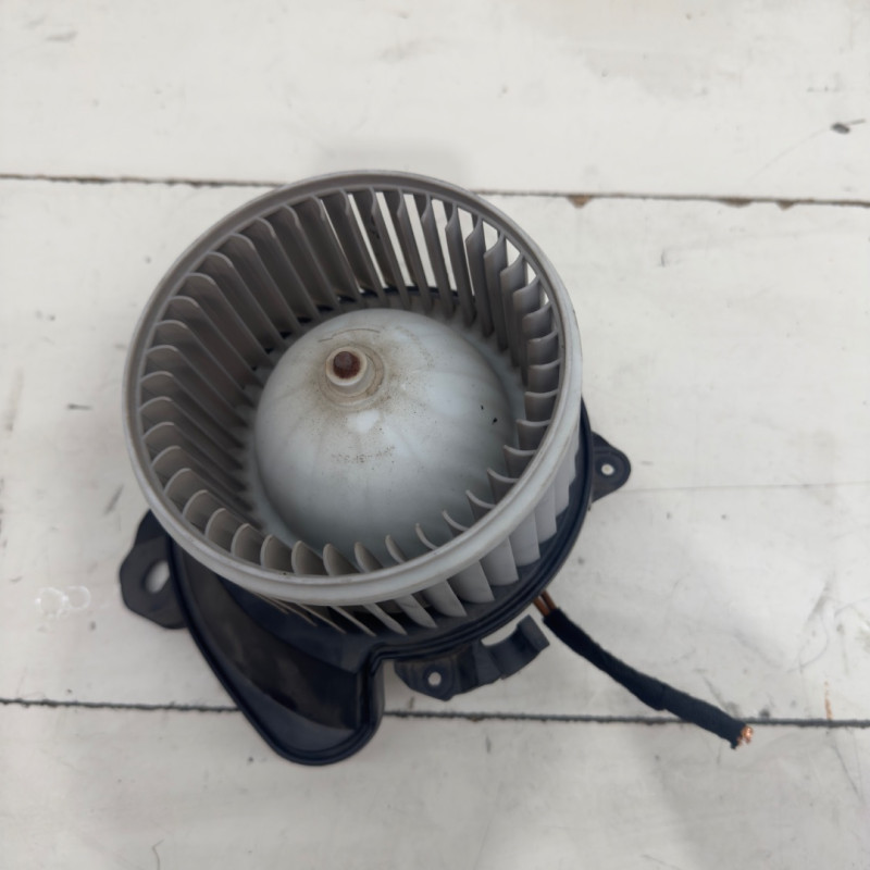 MOTOR CALEFACCION OPEL CORSA D A13DTC