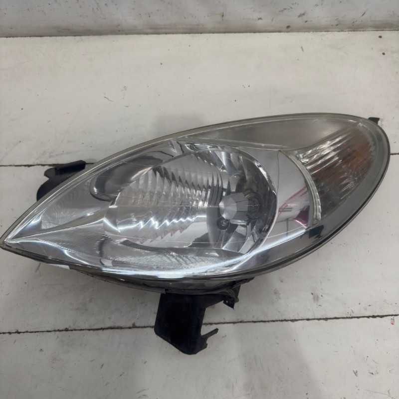 FARO IZQUIERDO   89310170