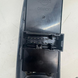 MANDO ELEVALUNAS DELANTERO IZQUIERDO NISSAN PRIMERA BERLINA (P12) YD22DDTYD22