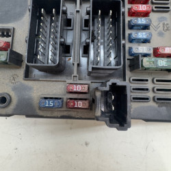 CAJA RELES / FUSIBLES CITROEN XSARA BERLINA D-RHY