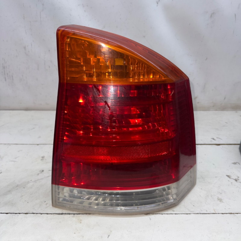 PILOTO TRASERO DERECHO OPEL VECTRA C BERLINA Y22DTR1090070