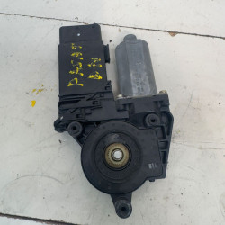 MOTOR ELEVALUNAS DELANTERO DERECHO VOLKSWAGEN PASSAT BERLINA (3C2) BKP