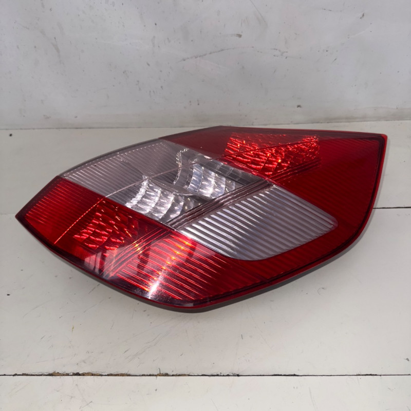 PILOTO TRASERO DERECHO RENAULT SCENIC II (JM) K4M761K4M T7