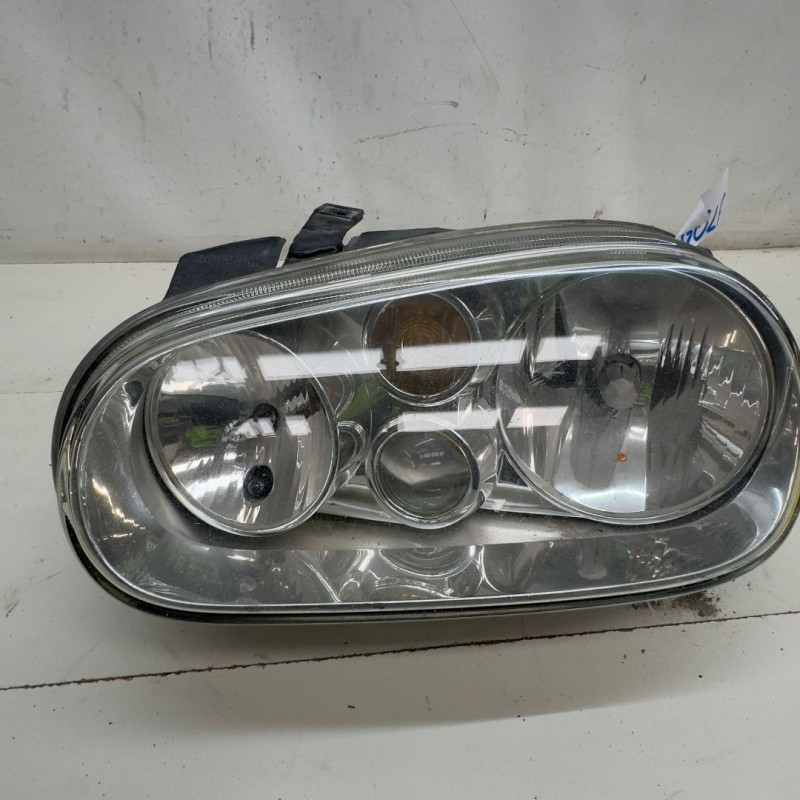 FARO IZQUIERDO VOLKSWAGEN GOLF IV BERLINA (1J1)(10.1997) AGR